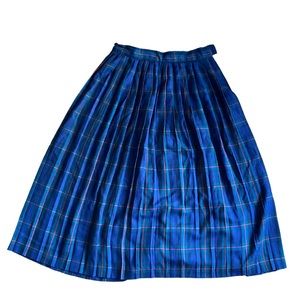 Vintage, size 6 (28), tartan skirt